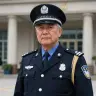 警官