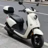 脚踏摩托车